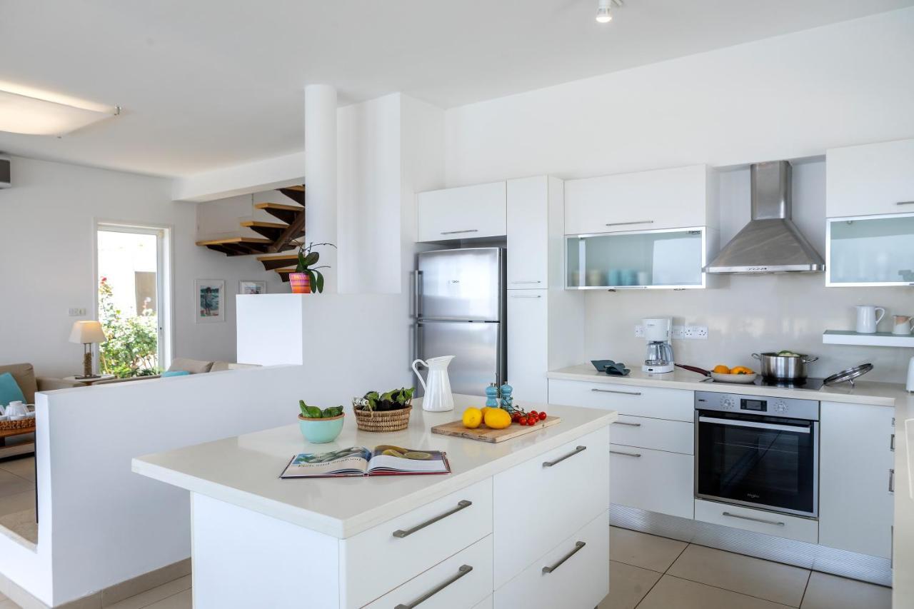 Protaras Beachfront Villa Alia 외부 사진
