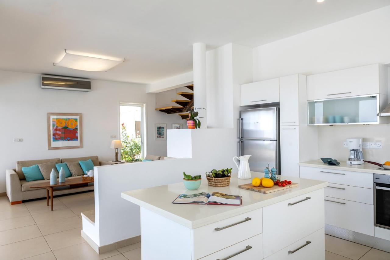 Protaras Beachfront Villa Alia 외부 사진