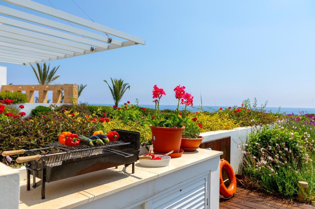 Protaras Beachfront Villa Alia 외부 사진