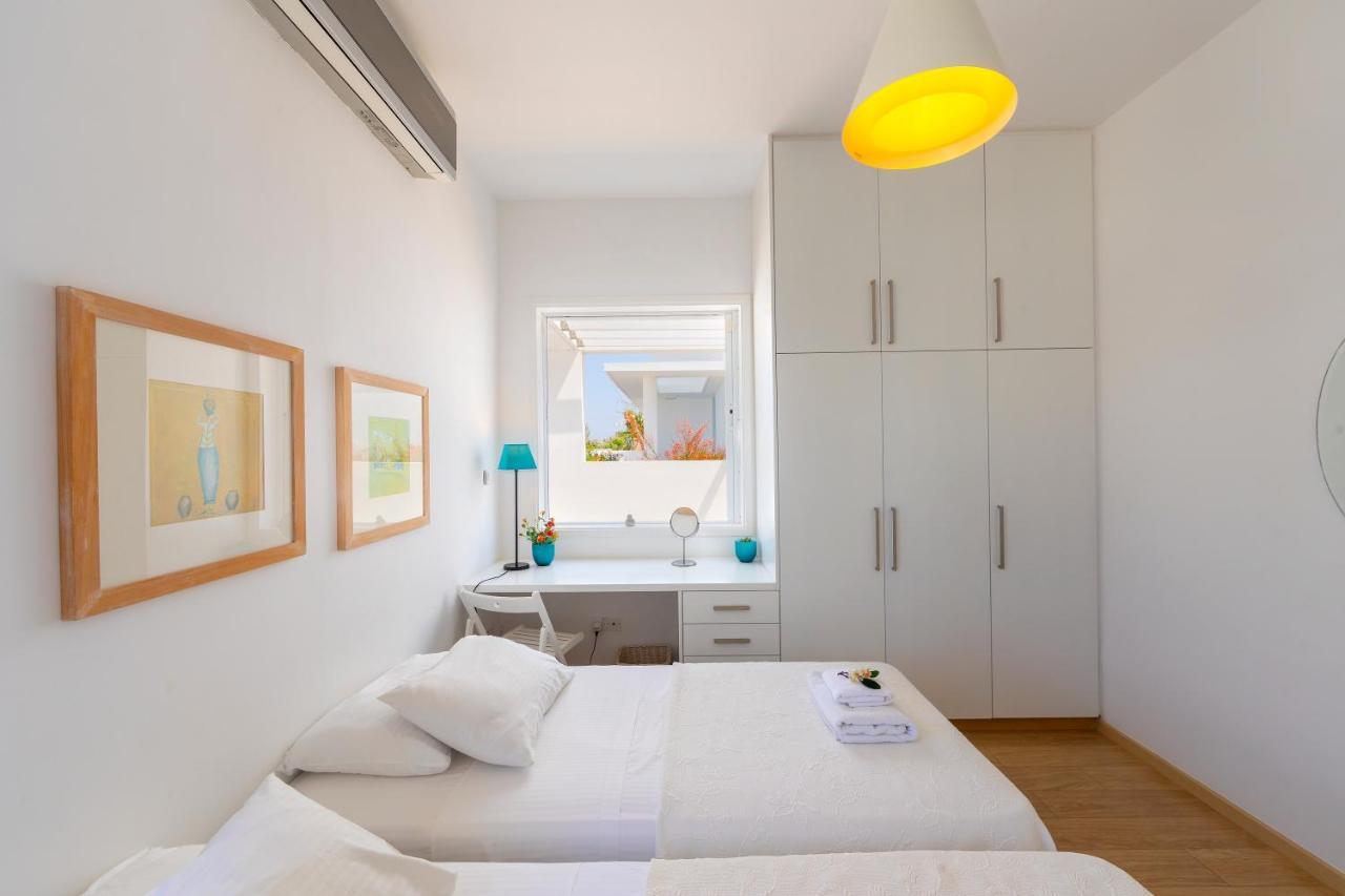 Protaras Beachfront Villa Alia 외부 사진