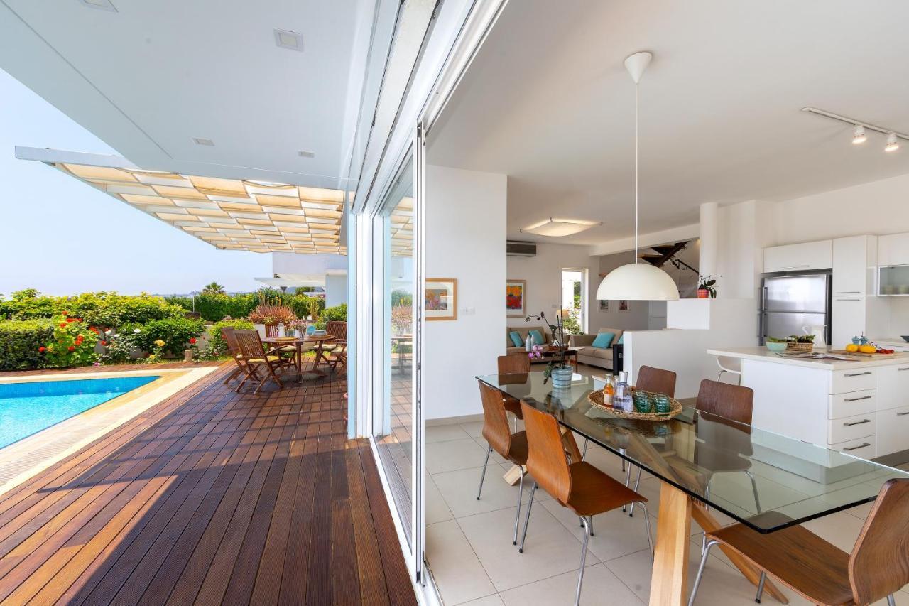 Protaras Beachfront Villa Alia 외부 사진