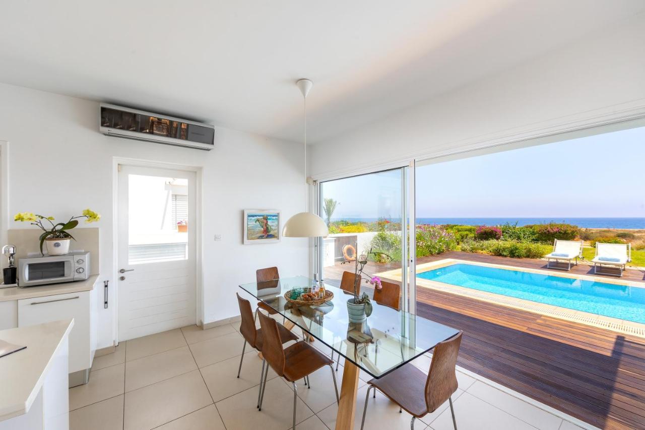 Protaras Beachfront Villa Alia 외부 사진